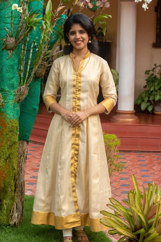 Kasavu Panelled Anarkali With Gold Borders & Potli Buttons