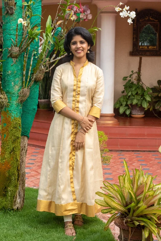 Kasavu Panelled Anarkali With Gold Borders & Potli Buttons