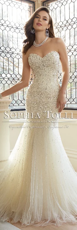 Sophia Tolli Amira