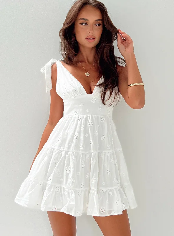 Enjoy Huge Discounts Now!Galvis Mini Dress White Petite