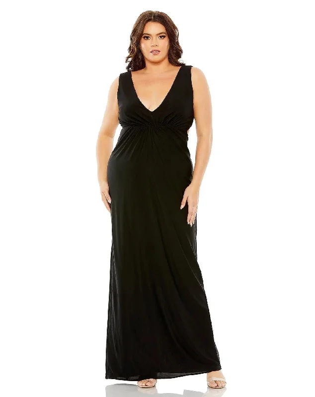 Price Drop Alert!Mac Duggal 68536 Fabulouss Long Sleeveless Plus Size Formal Dress