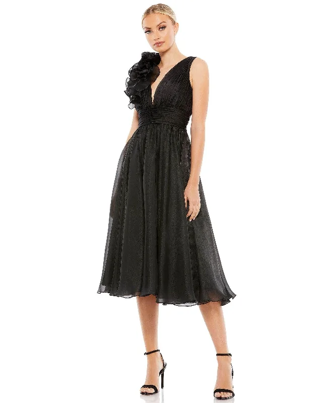 Incredible Savings Inside!Mac Duggal 70165 Short Sleeveless Cocktail Dress