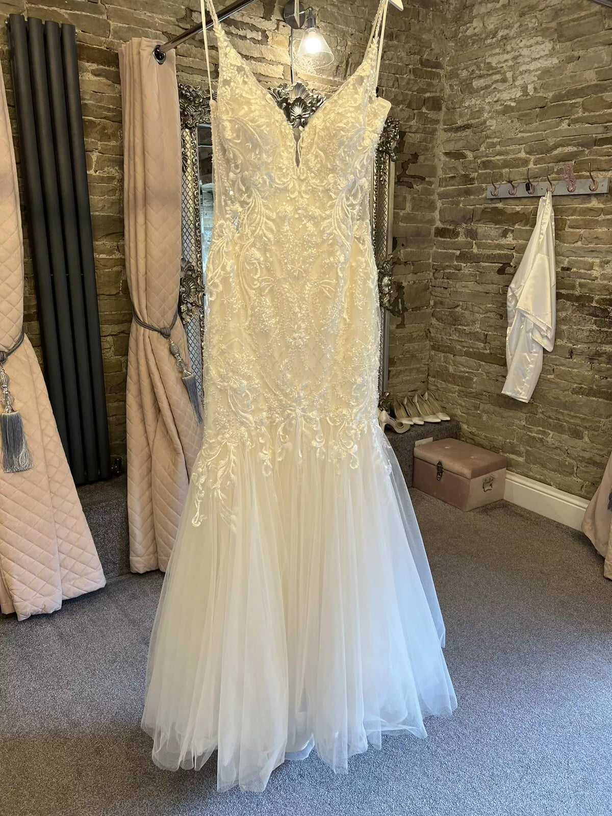 Shop Before It’s Gone!Other Tiffanys Bridal TM3213