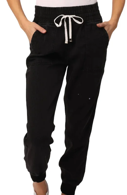 Upgrade for Less!Jacey Super High Rise Cropped Jogger In Black