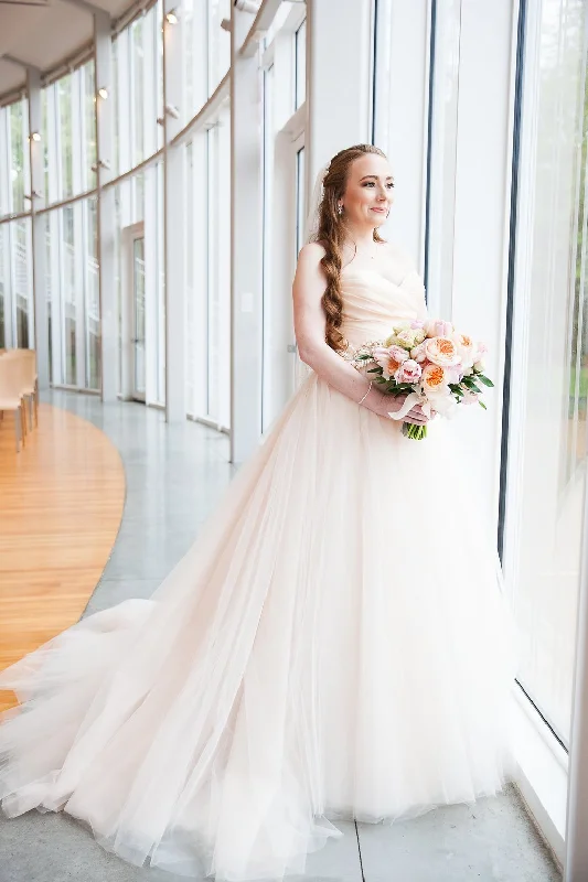 Time to Snag a Bargain!Lazaro LZ3108