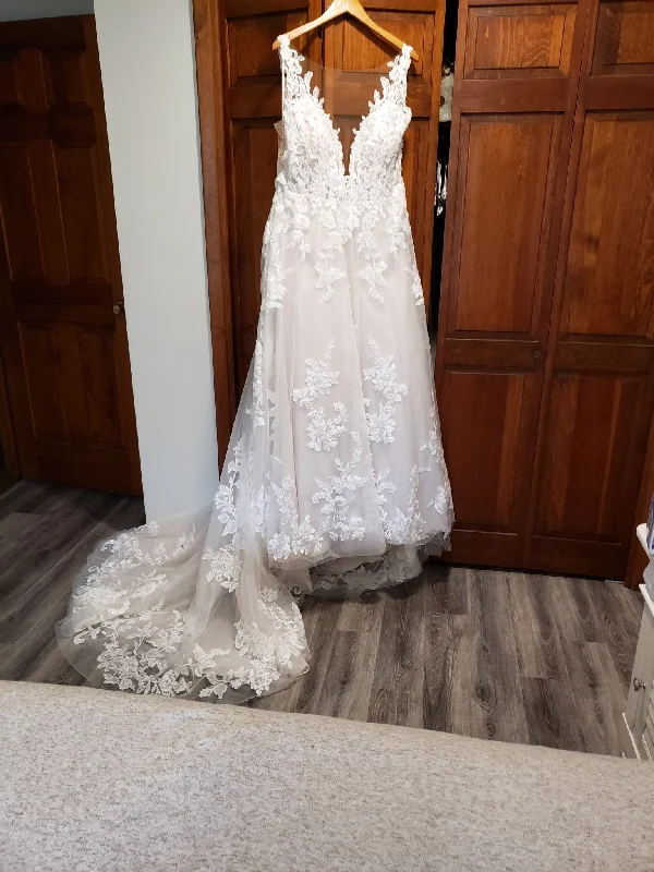 Your Favorite Sale is Back!Lillian West 66163