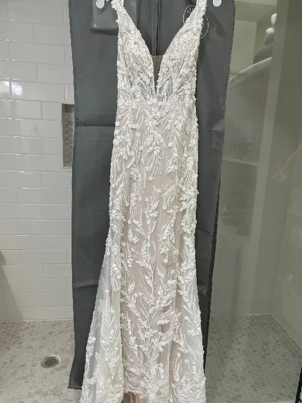 Shop Before It’s Gone!Lillian West 66212
