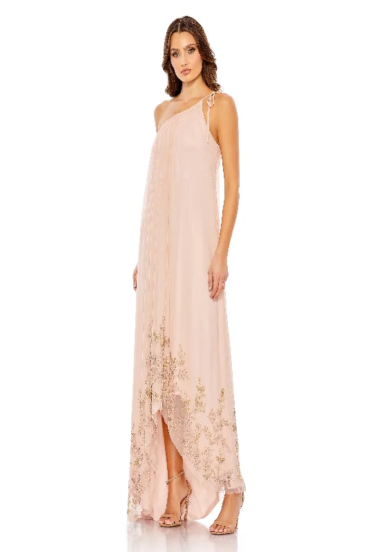 Best Offers of the Month!Mac Duggal 9218