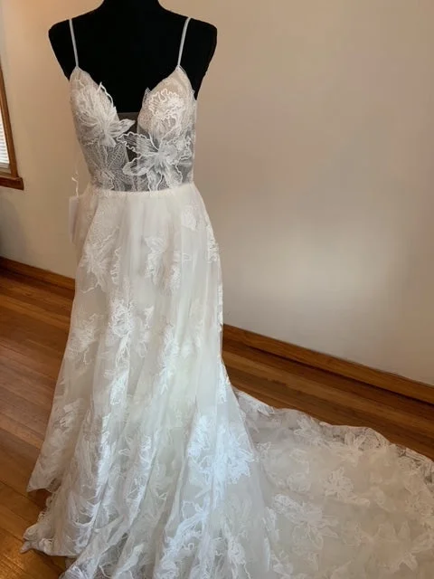 Sale Alert – Get Ready to Shop!Madi Lane Avery ML17015