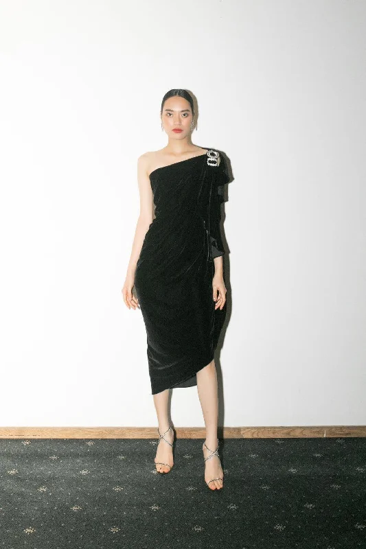Price Drop Alert!Sarkis Ruffle Line Dress