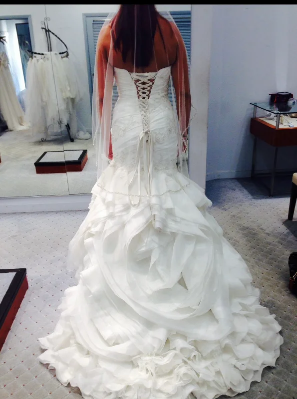 Get Ready to Save!Alfred Angelo Sapphire 880