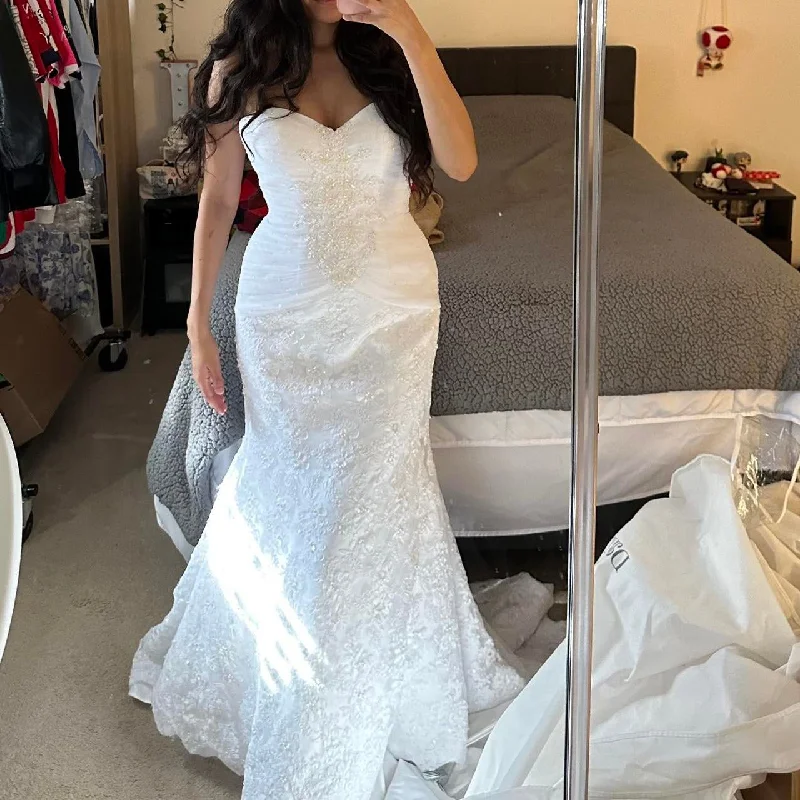 Get It Before It’s Gone!David's Bridal 7CRL277