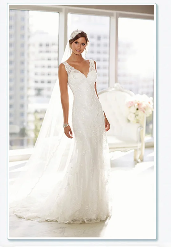 Every Deal is a Steal!Essense of Australia D1688