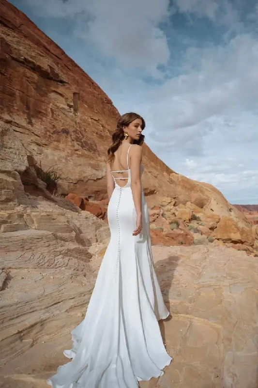Shop Before It’s Gone!Jenny Yoo Lydia