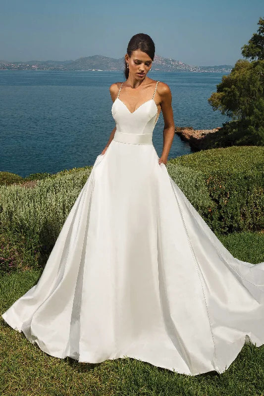 Save More Than Ever!Justin Alexander 8927
