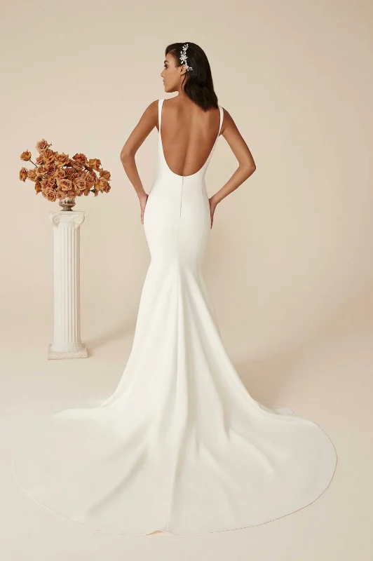 Find the Best Deals Here!Justin Alexander Dillon