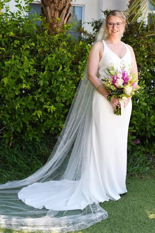 Limited-Time Price Drop!Monique Lhuillier Monique Lhuillier Wish