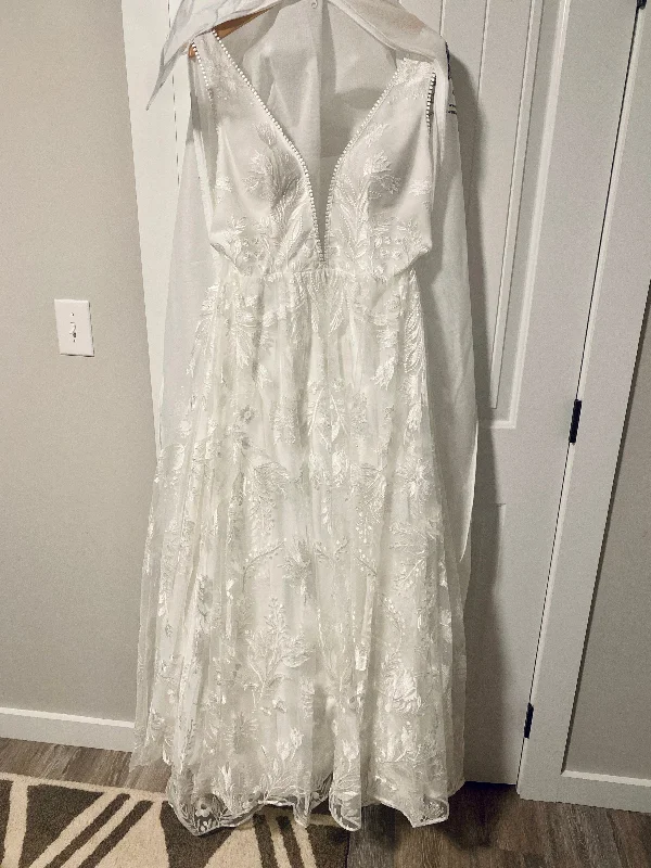 Savings You Can’t Ignore!Vow'd Lotus dress