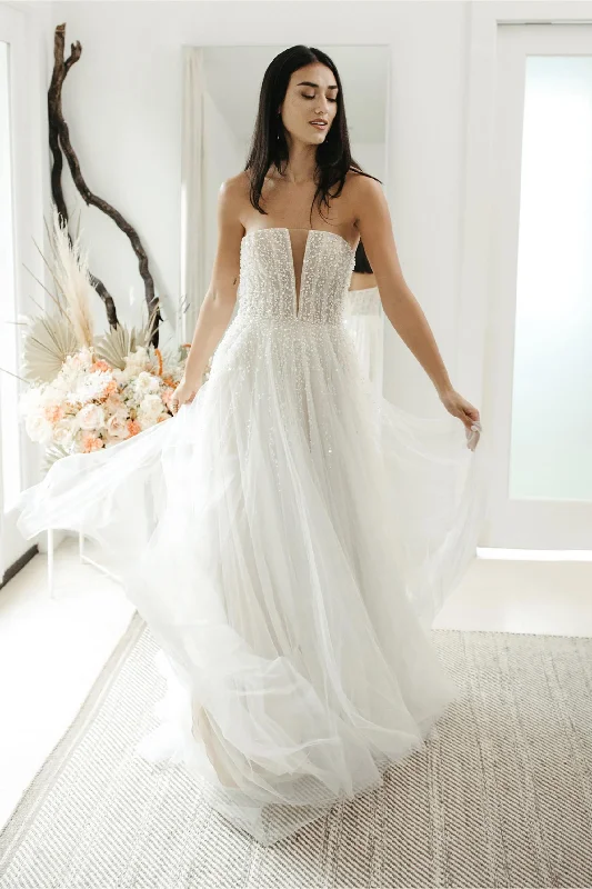 Your Shopping Spree Starts Here!WILLOWBY Style 56601, Aeryn