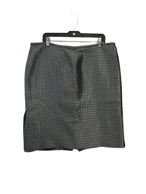 Best Offers of the Month!Grey Skirt Designer Armani Collezoni, Size 16