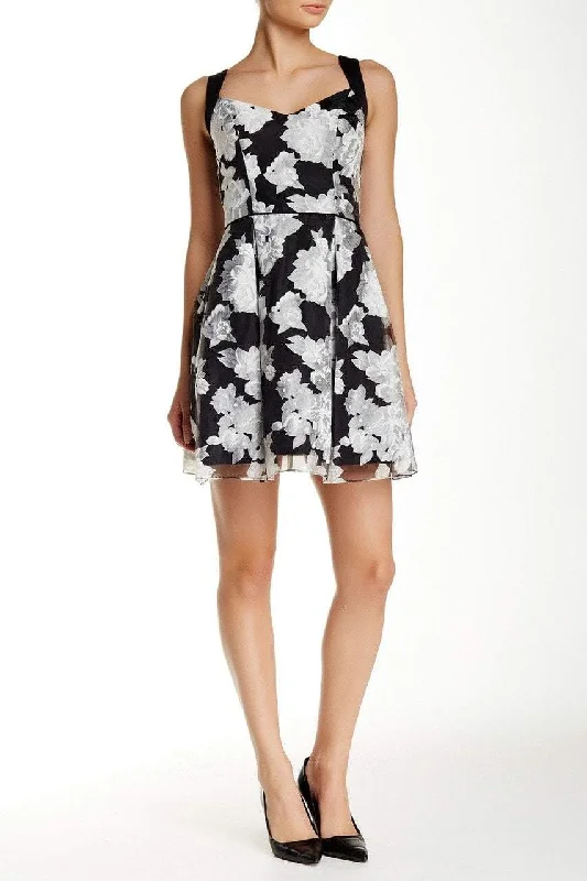 Hottest Discounts of the Year!Aidan Mattox - Floral V-Neck Dress 151A99140