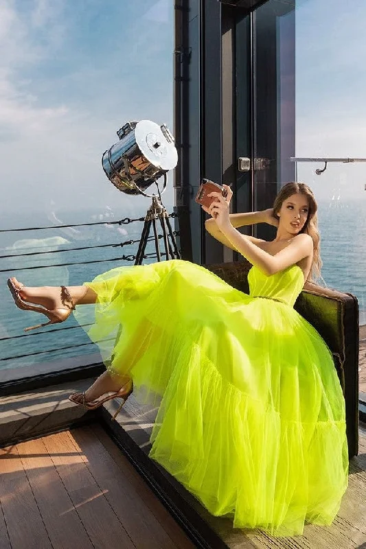 Limited Edition, Limited Price!Semi-sheer Strapless Prom Dresses with Tulle Skirt