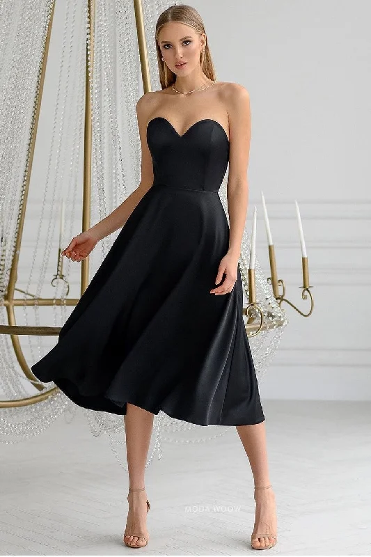 Shop Today, Save Tomorrow!Sweetheart Black Short Homecoming Dress Simple Style