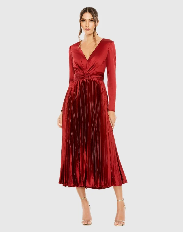 Your Favorite Sale is Back!Pleated Long Sleeve V-Neck Dress