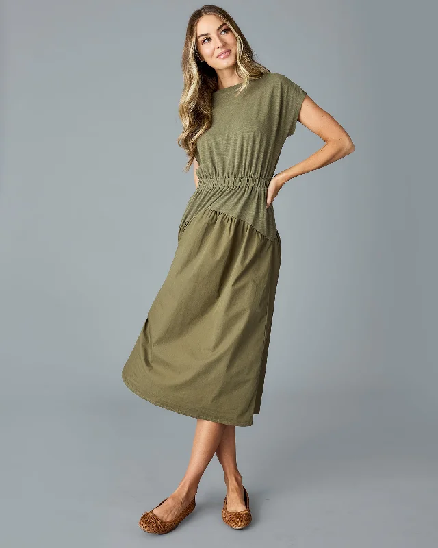 Special Offer – Act Fast!Form & Function Dress