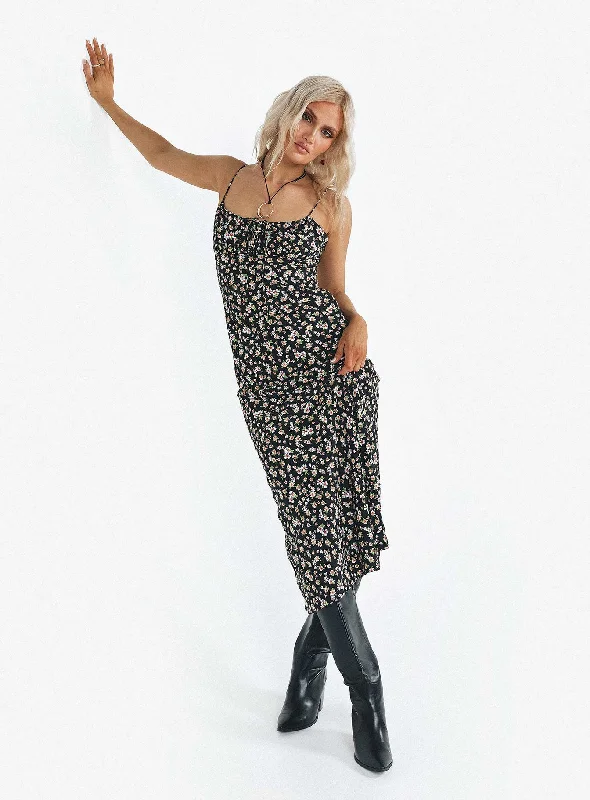 Shop Before It’s Gone!Kaplan Midi Dress Black / White Floral