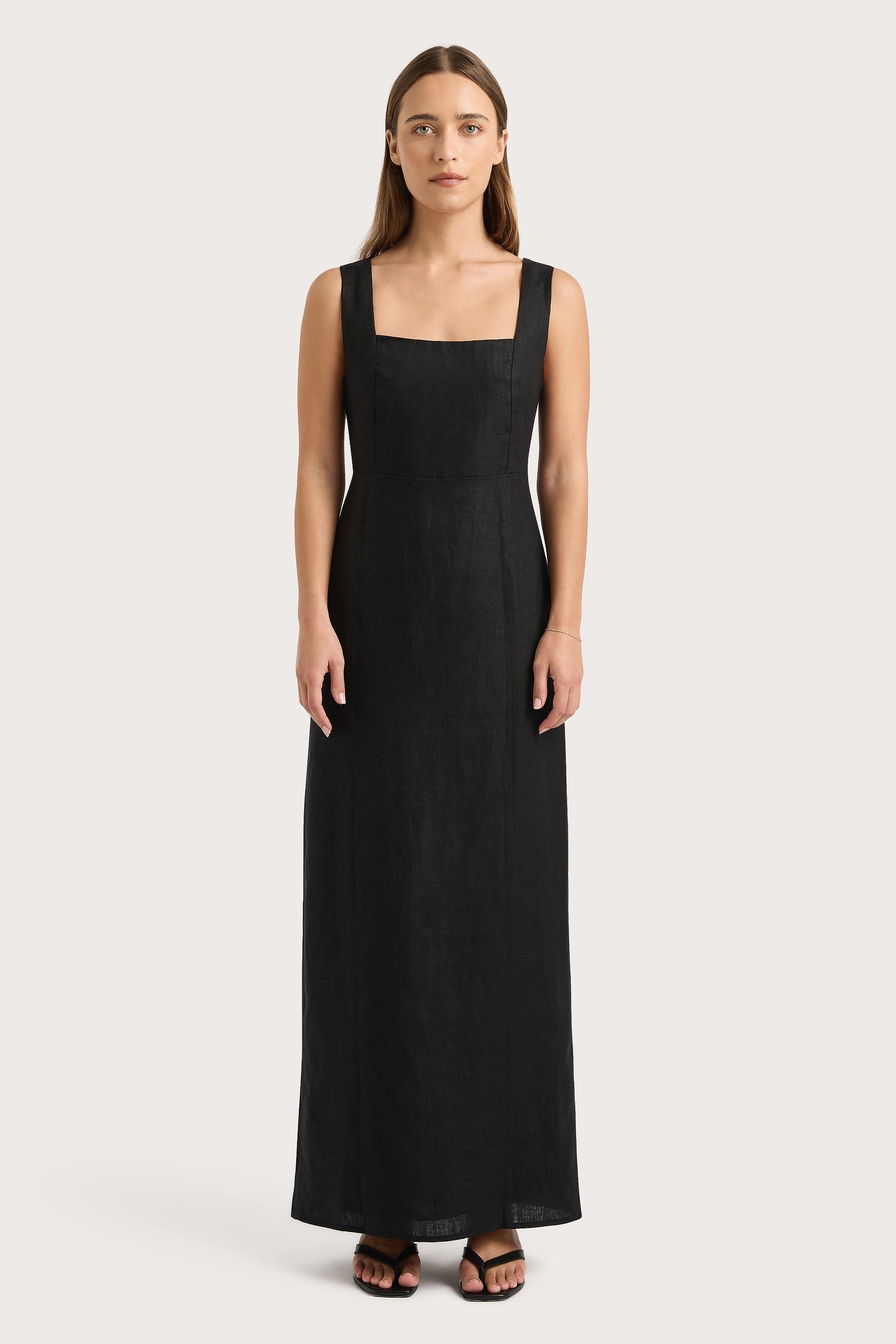 Bigger Savings, Better Shopping!Lais Midi Dress Black