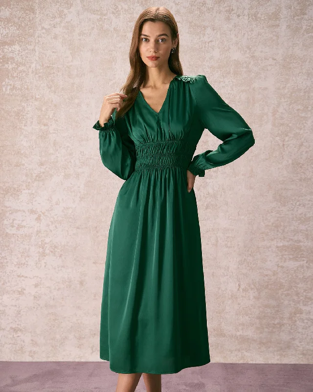 Don’t Wait – Deals Won’t Last!The Green V Neck Ruched Satin Midi Dress